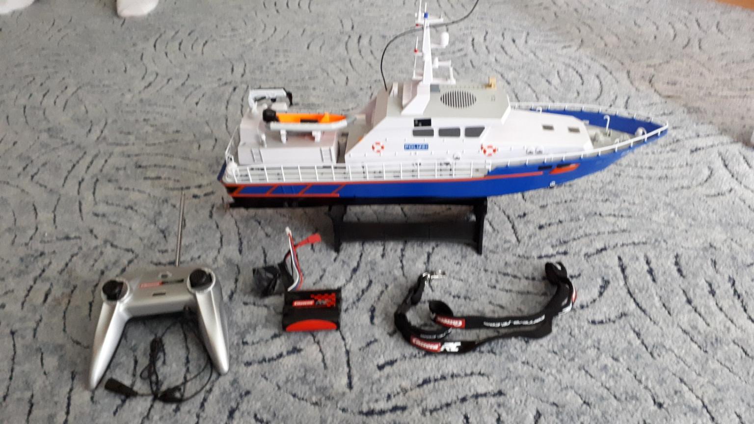 Ferngesteuertes Polizeibott in 49525 Lengerich für 110,00 € zum Verkauf