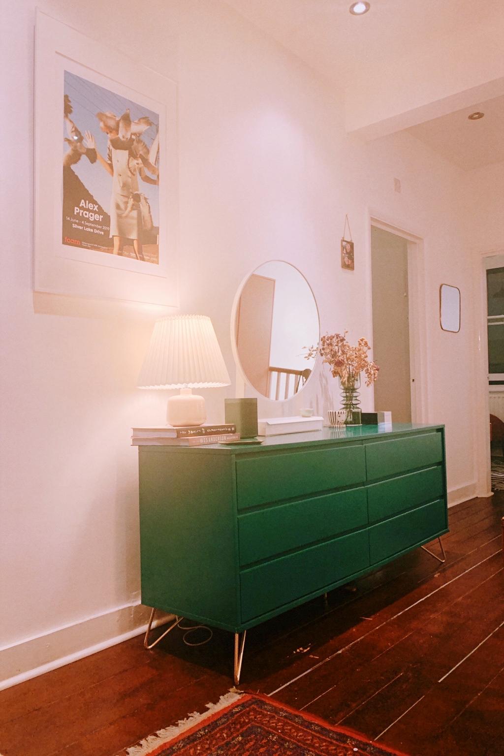 IKEA VENNESLA table mirror, white in N4 Haringey für £ 75,00 zum