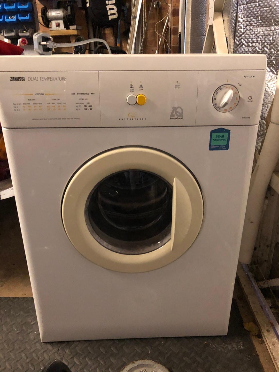 Zanussi tumble dryer 2.5 kilos in B47 Bromsgrove für 35,00 £ zum