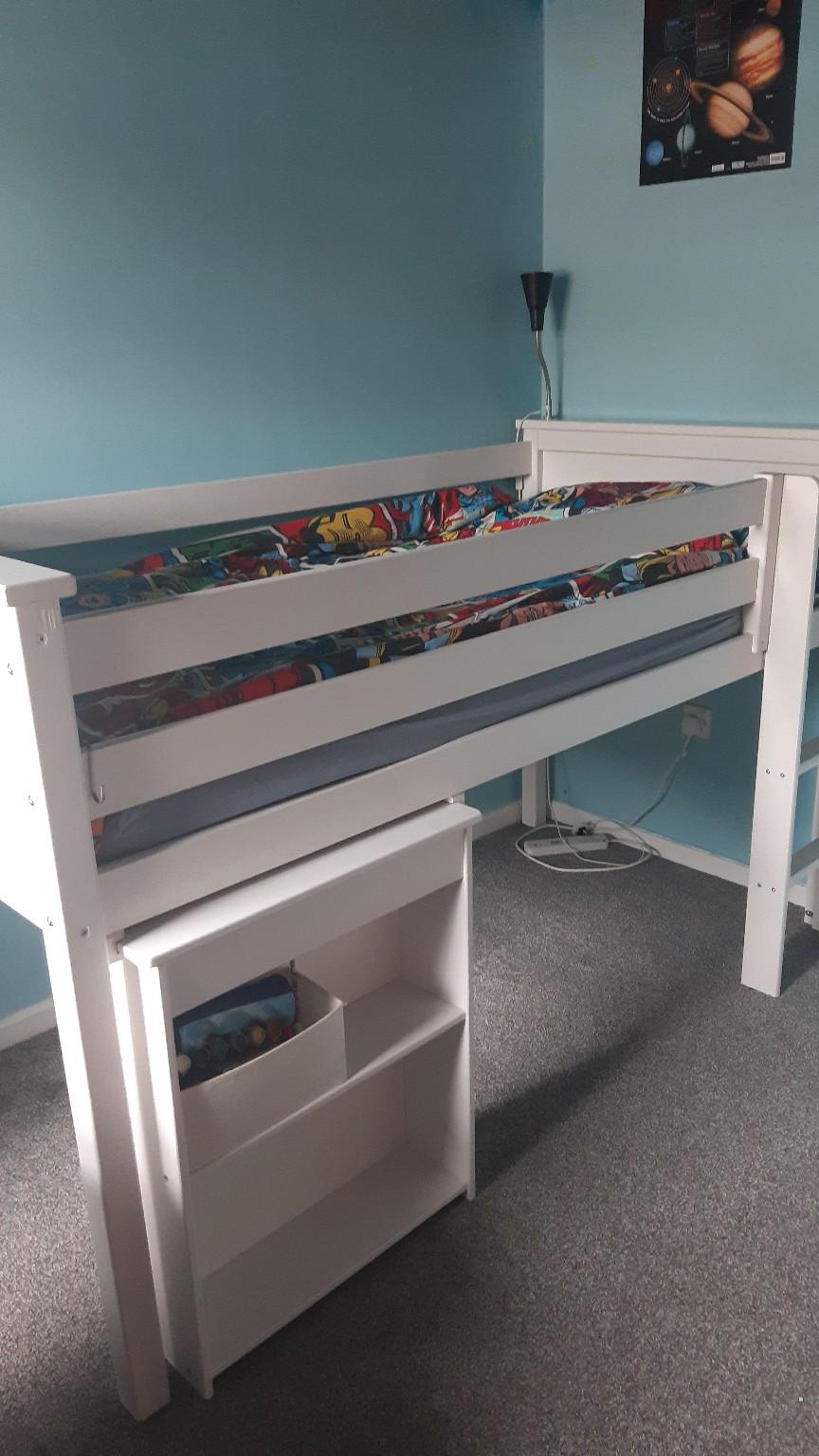 White midsleeper kids bed with pull out desk in DE24 Derby für £ 150,00