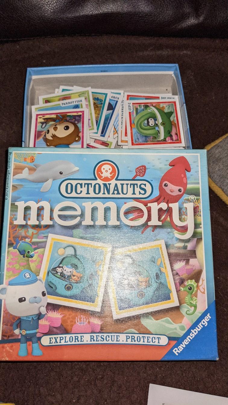 octonauts vintage album sticker & memory game in South Staffordshire