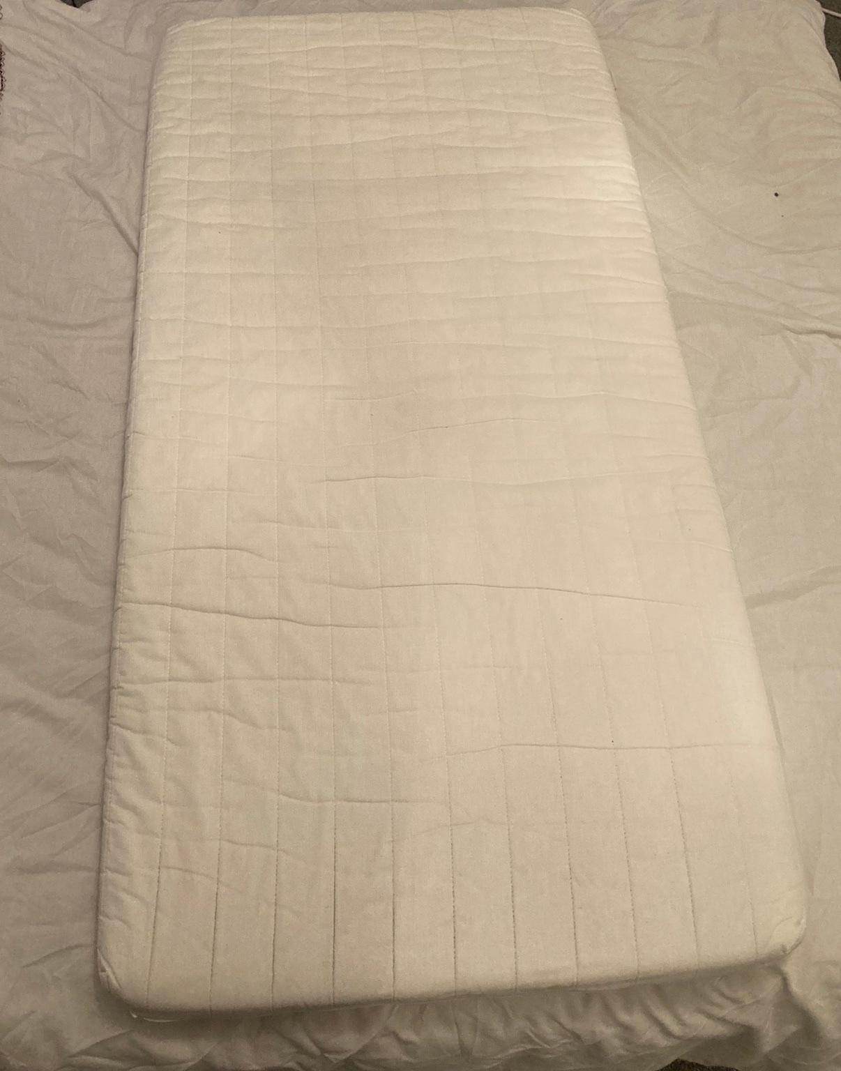 Ikea white cot bed in E6 London für 15,00 £ zum Verkauf Shpock DE