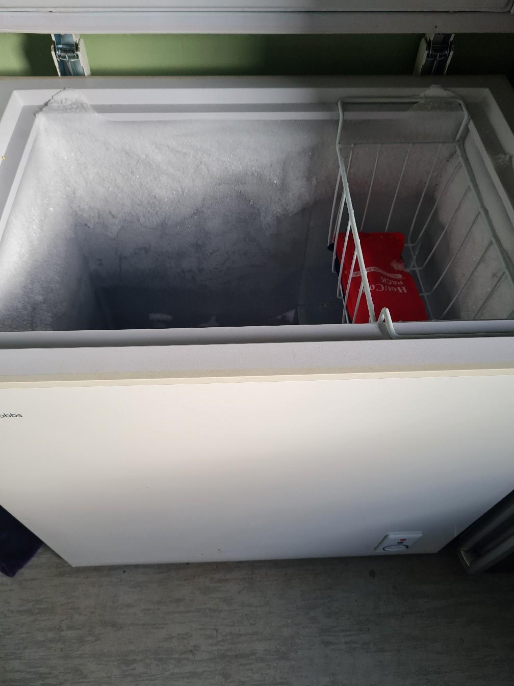 Russell Hobbs chest freezer in NN5 Northampton for £100.00 for sale