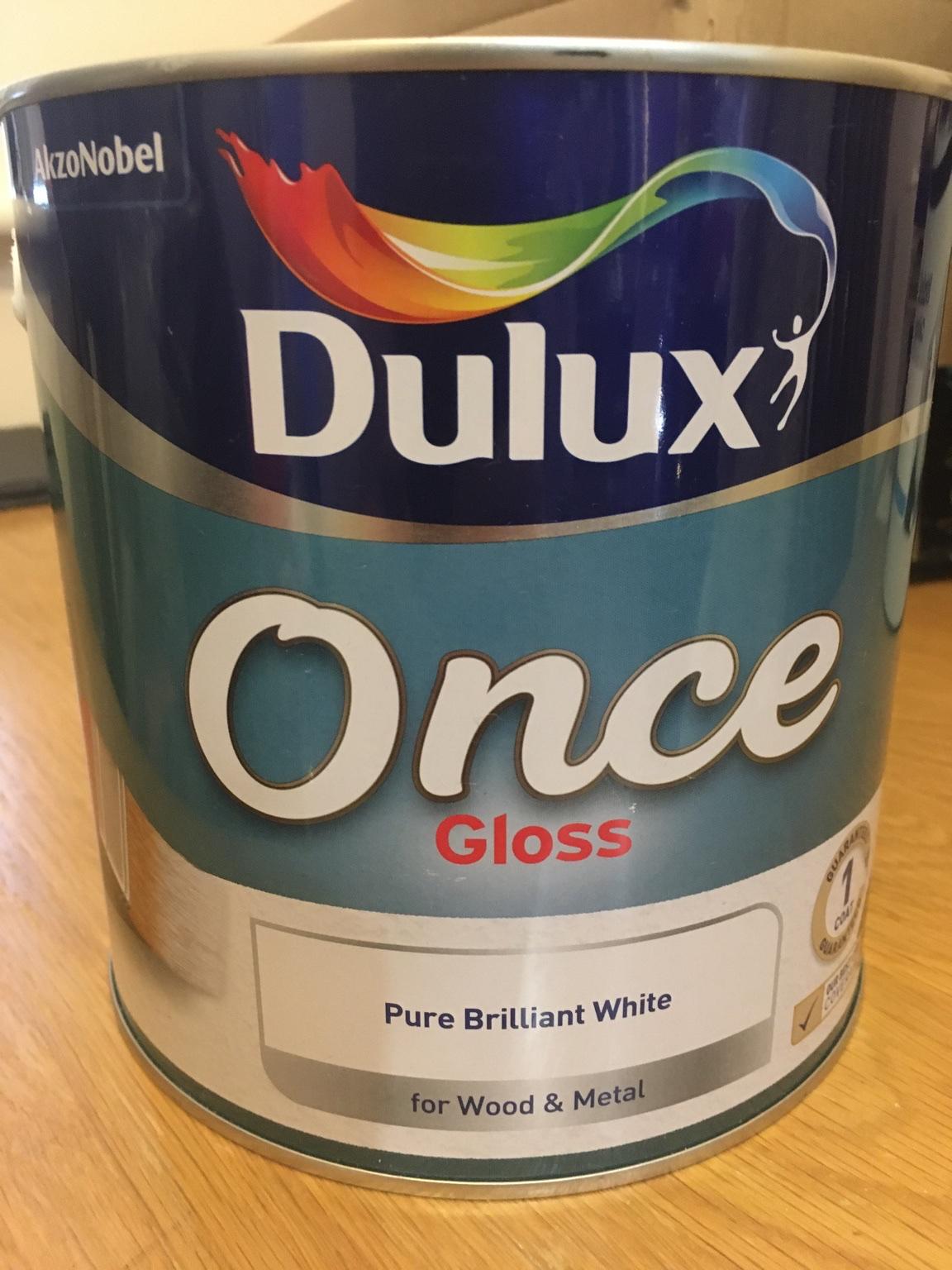 Dulux Gloss Paint Once Pure Brilliant White in DY1 Dudley für £ 12,00