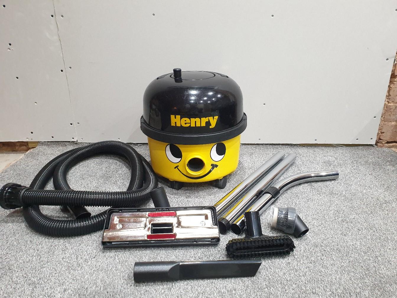Henry hoover Numatic Vacuum cleaner in WV11 Wolverhampton für £ 60,00