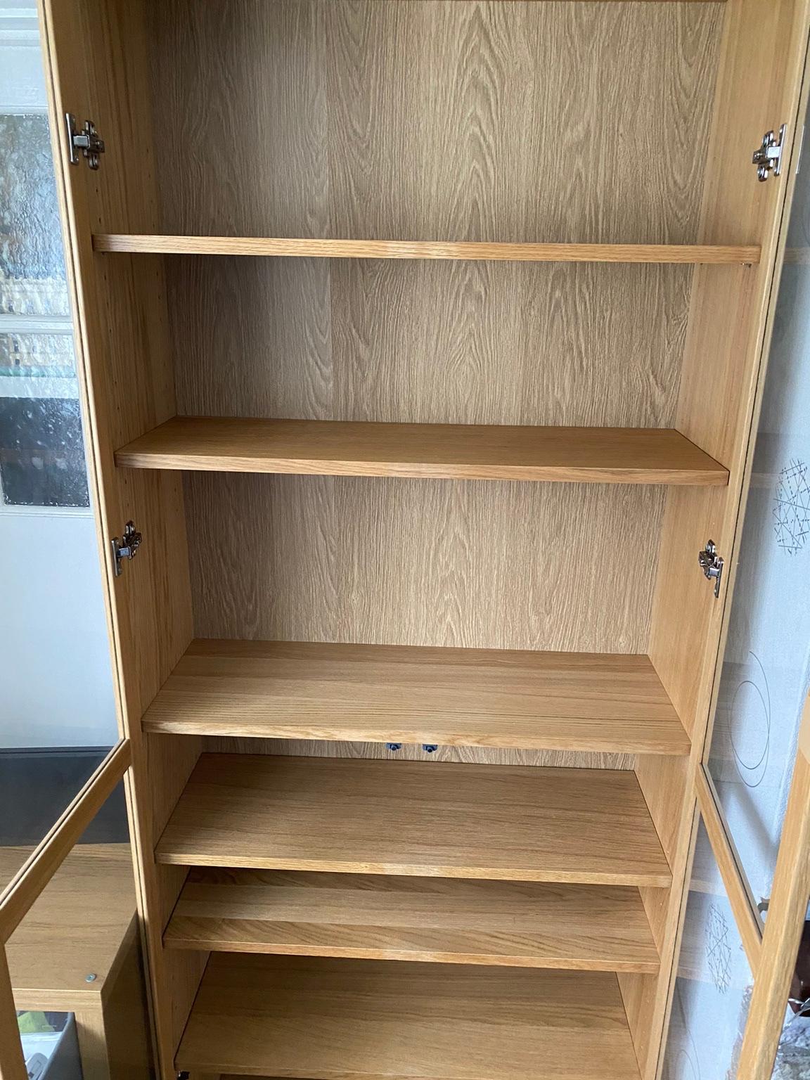 IKEA Billy Bookcase, Oak, w/ Glass doors in DA11 Northfleet für 55,00