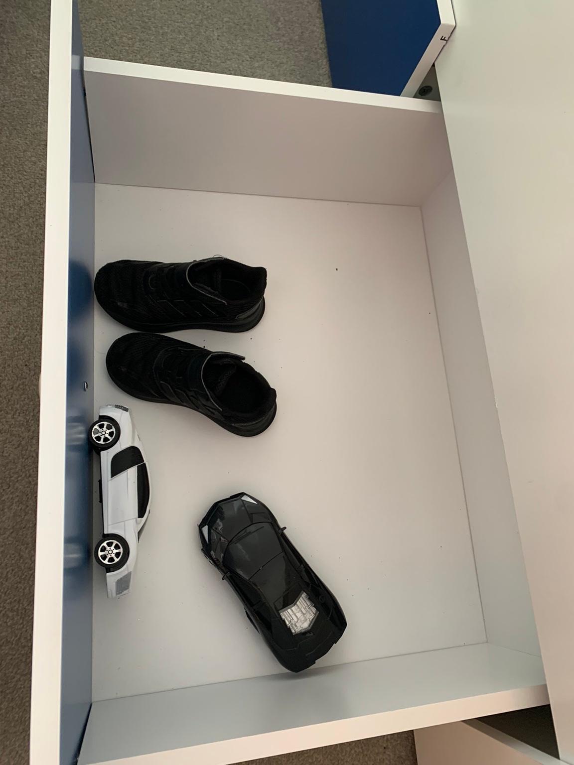 White storage bed with draws in Redcar für 35,00 £ zum Verkauf Shpock DE