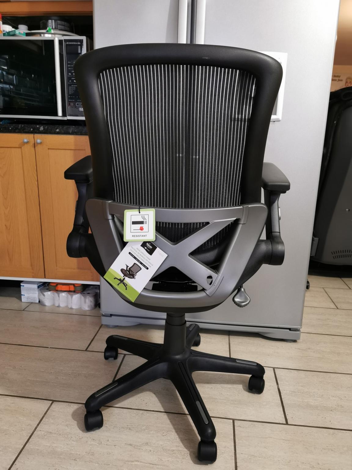 Whalen Metrex IV Mesh Office Chair in London Borough of Ealing for £75.