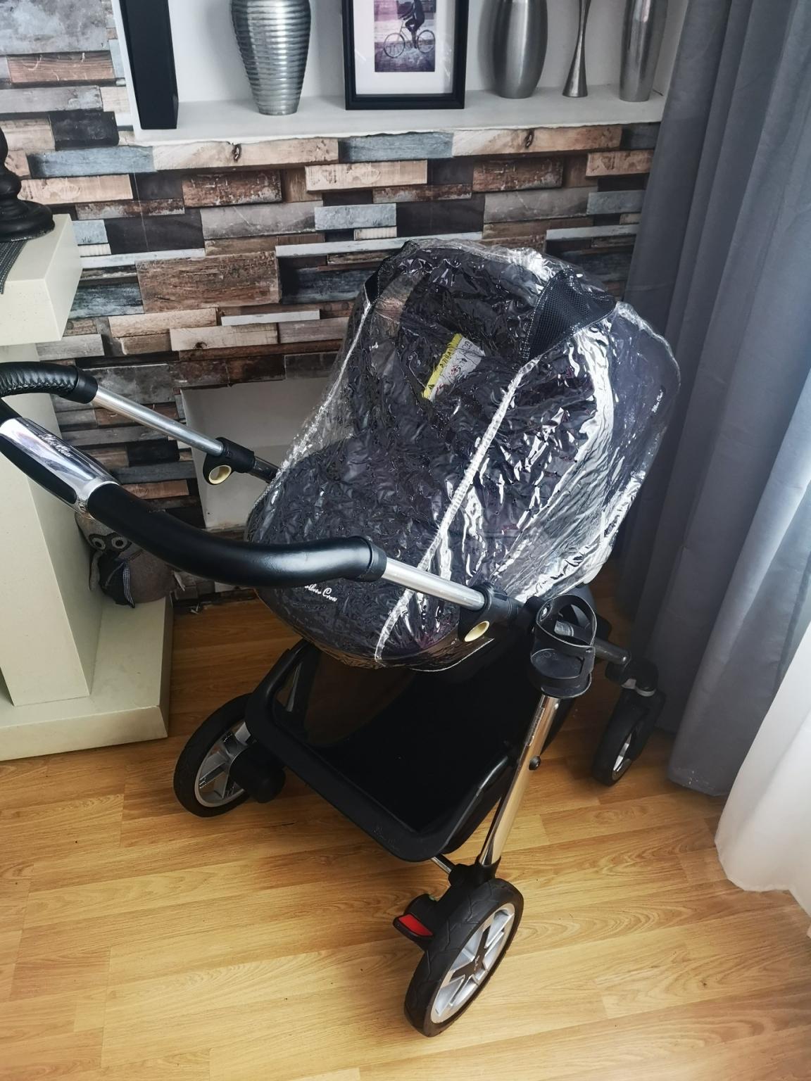 silver cross pioneer pram travel system in Wigan für 200,00 £ zum