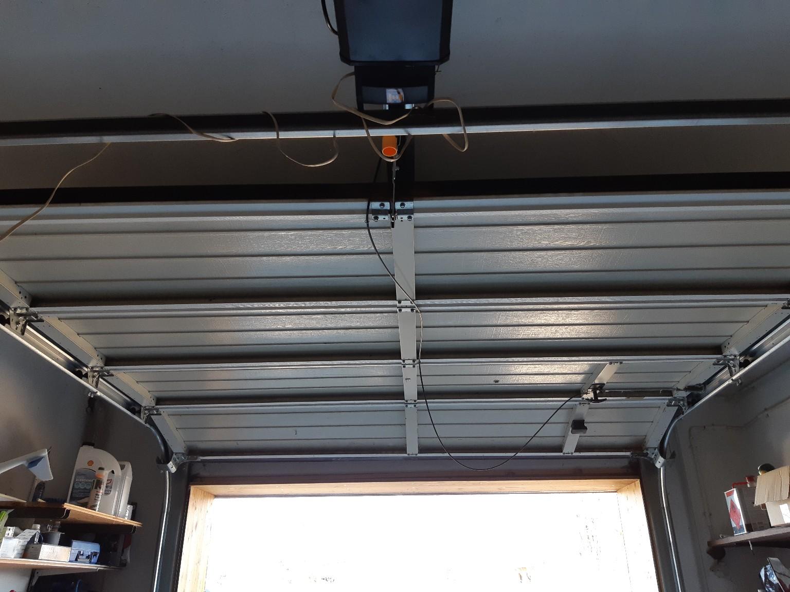 Hörmann Garagentor mit Elektroantrieb in 9112 Pustritz for €300.00 for