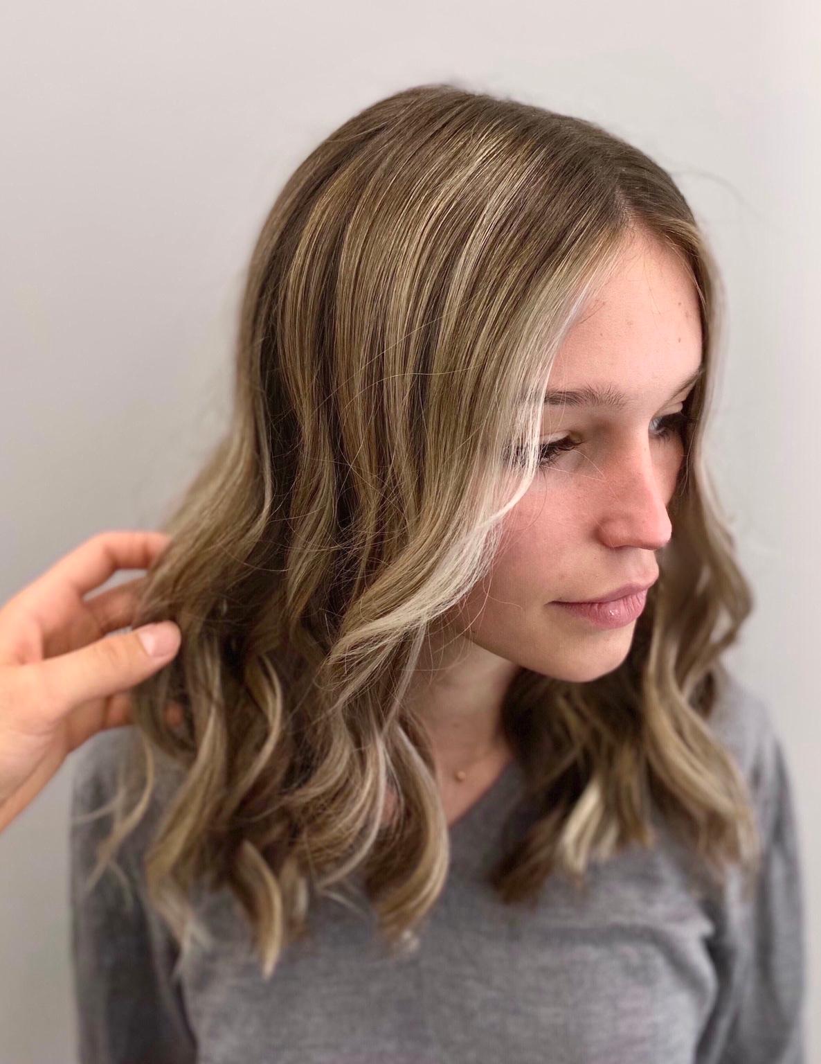 Balayage Modelle gesuch in 82008 Unterhaching für € 59,00 zum Verkauf