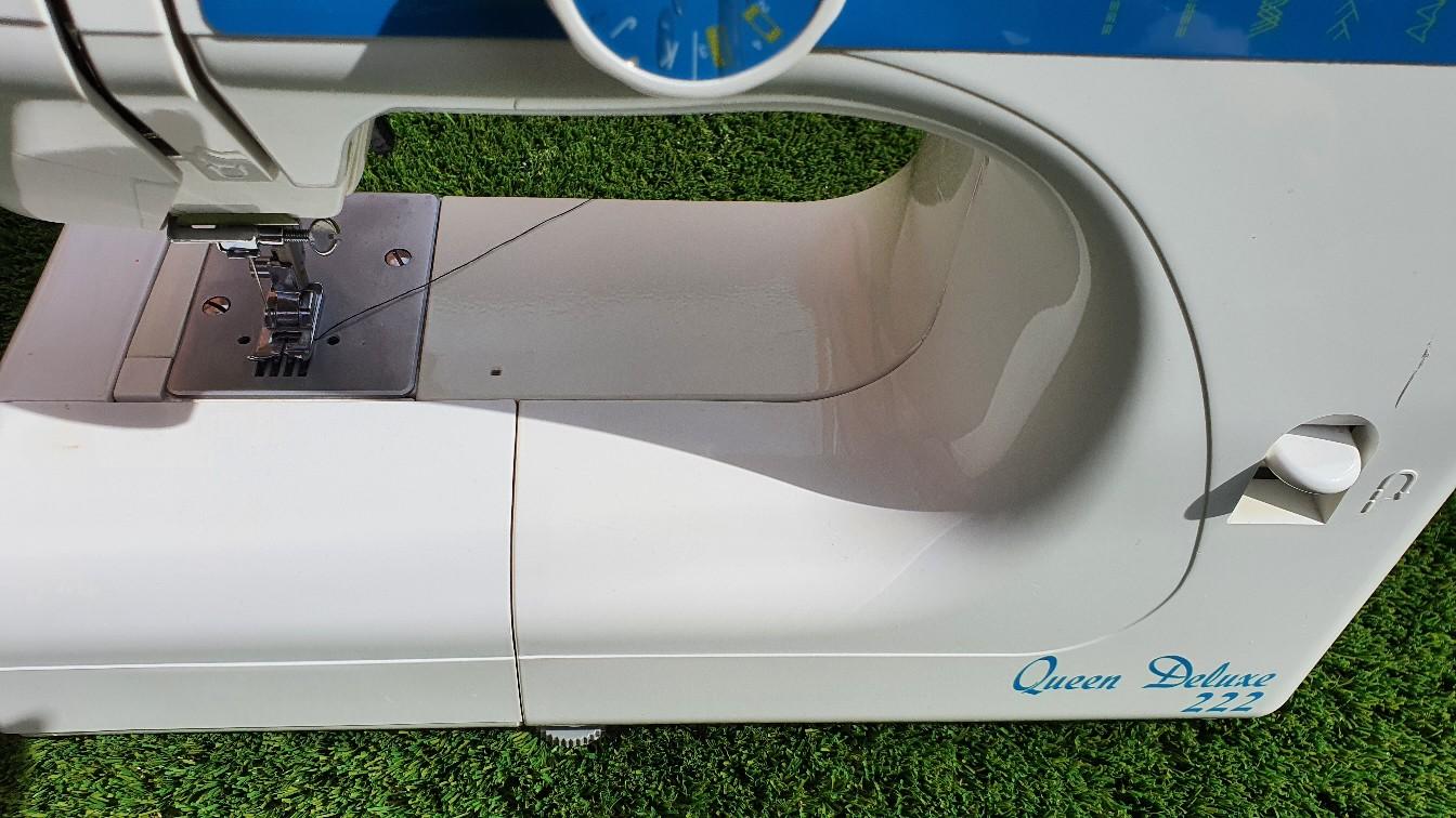 Queen Deluxe 222 Sewing Machine in M18 Manchester for £20.00 for sale Shpock