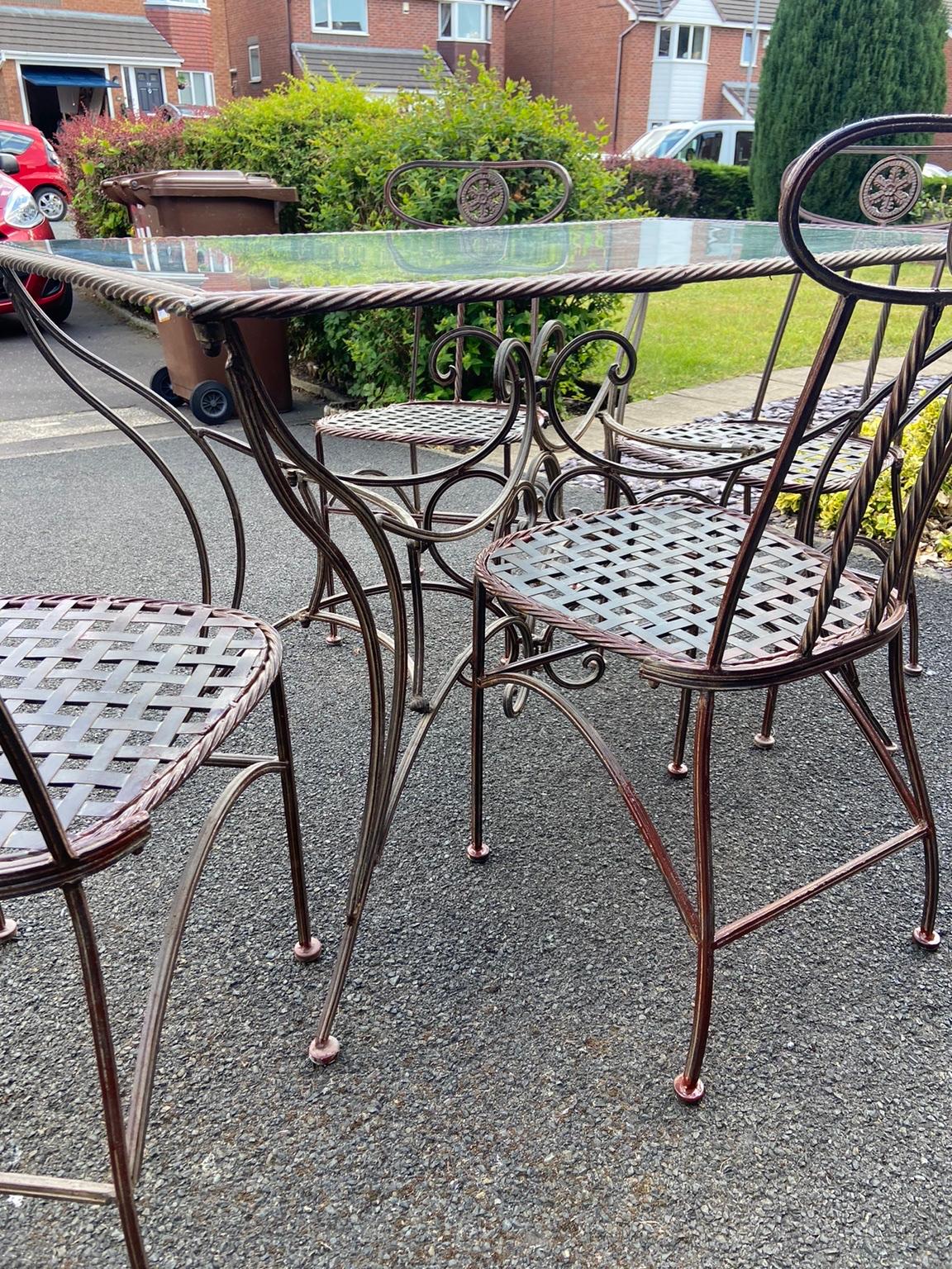 Outdoor Metal Table and Chairs in Lower Darwen for £100.00 for sale