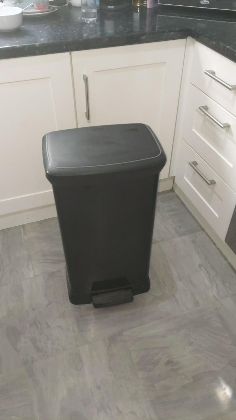 Black Kitchen Bin in DY2 Dudley für 8,00 £ zum Verkauf Shpock DE