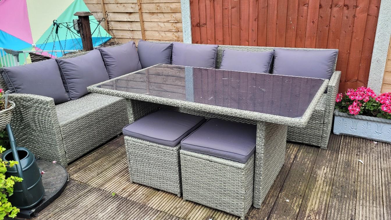 7 seater corner garden sofa set in RM15 Ockendon für 450,00 £ zum