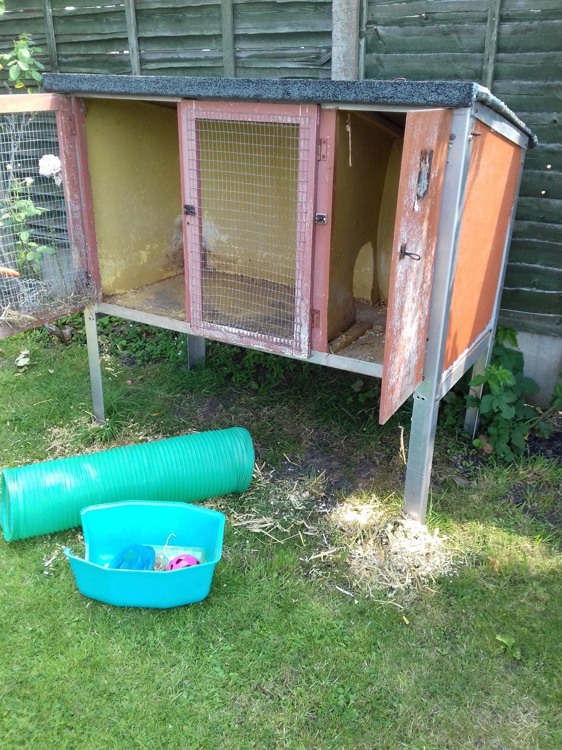 Large rabbit hutch in DY2 Dudley für 20,00 £ zum Verkauf Shpock DE