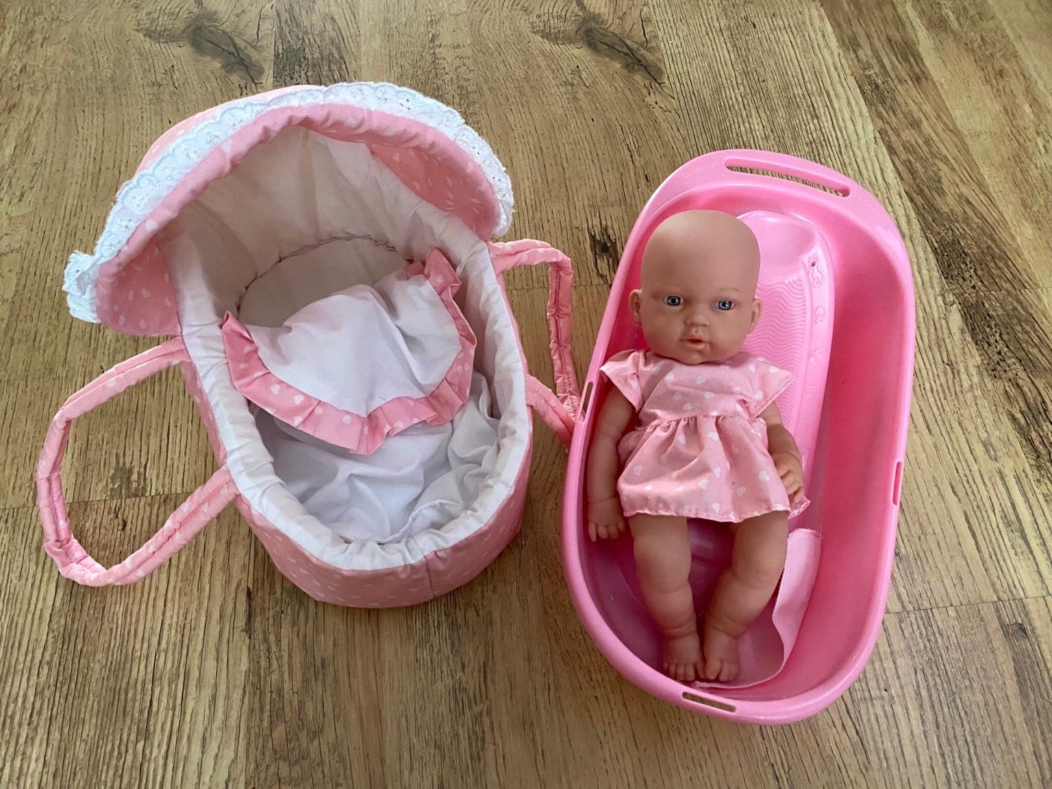 Baby doll cot carrier and bath tub in B71 Sandwell for £5.00 for sale