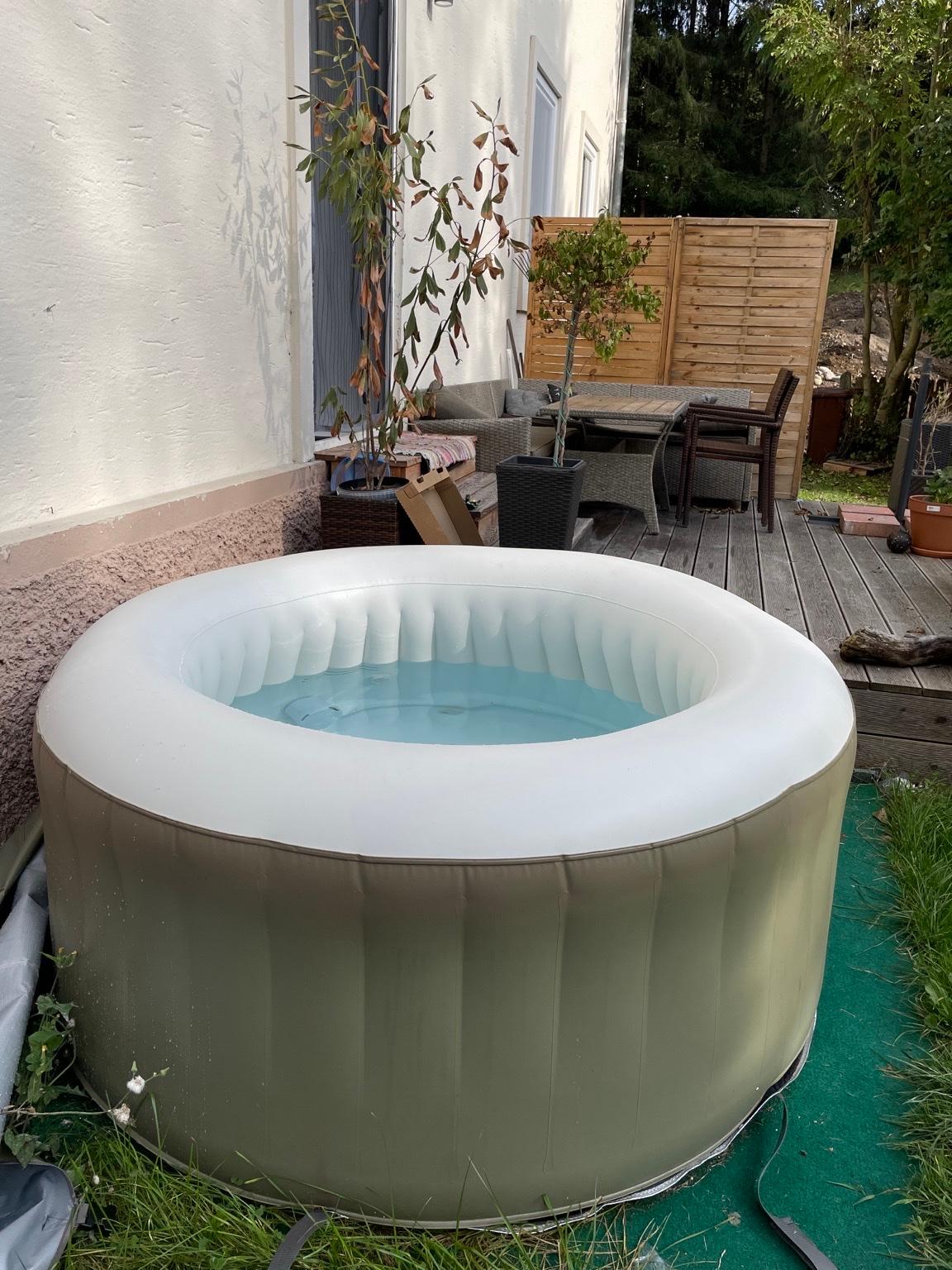 Avenli® Whirlpool Selection Bali in 5519 Gemeinde Wiesing für € 150,00