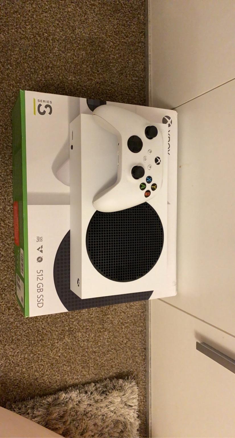 Xbox series s in Bradford for £200.00 for sale Shpock