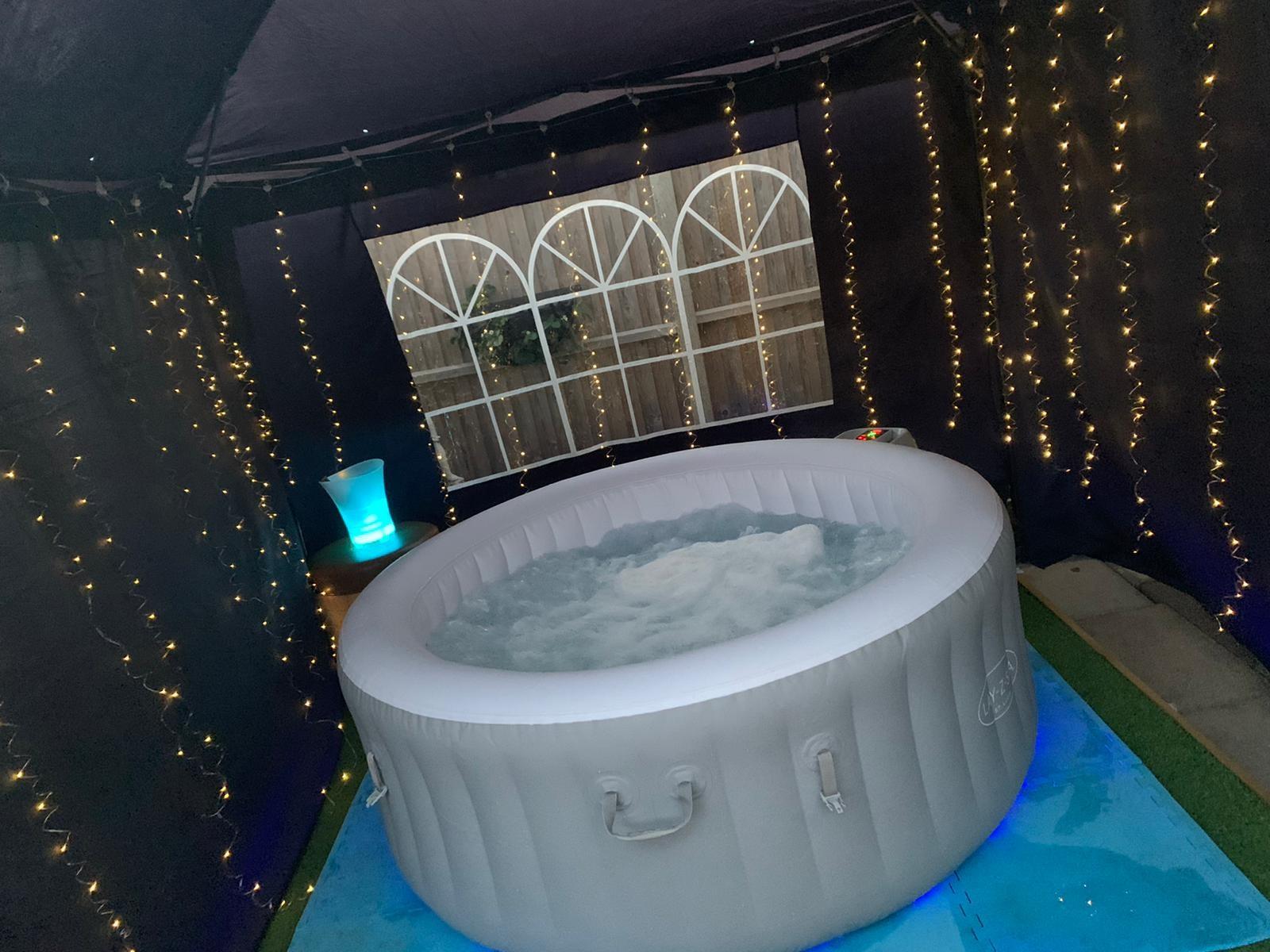Lazy spa hot tub set up in Hinckley and Bosworth for £300.00 for sale