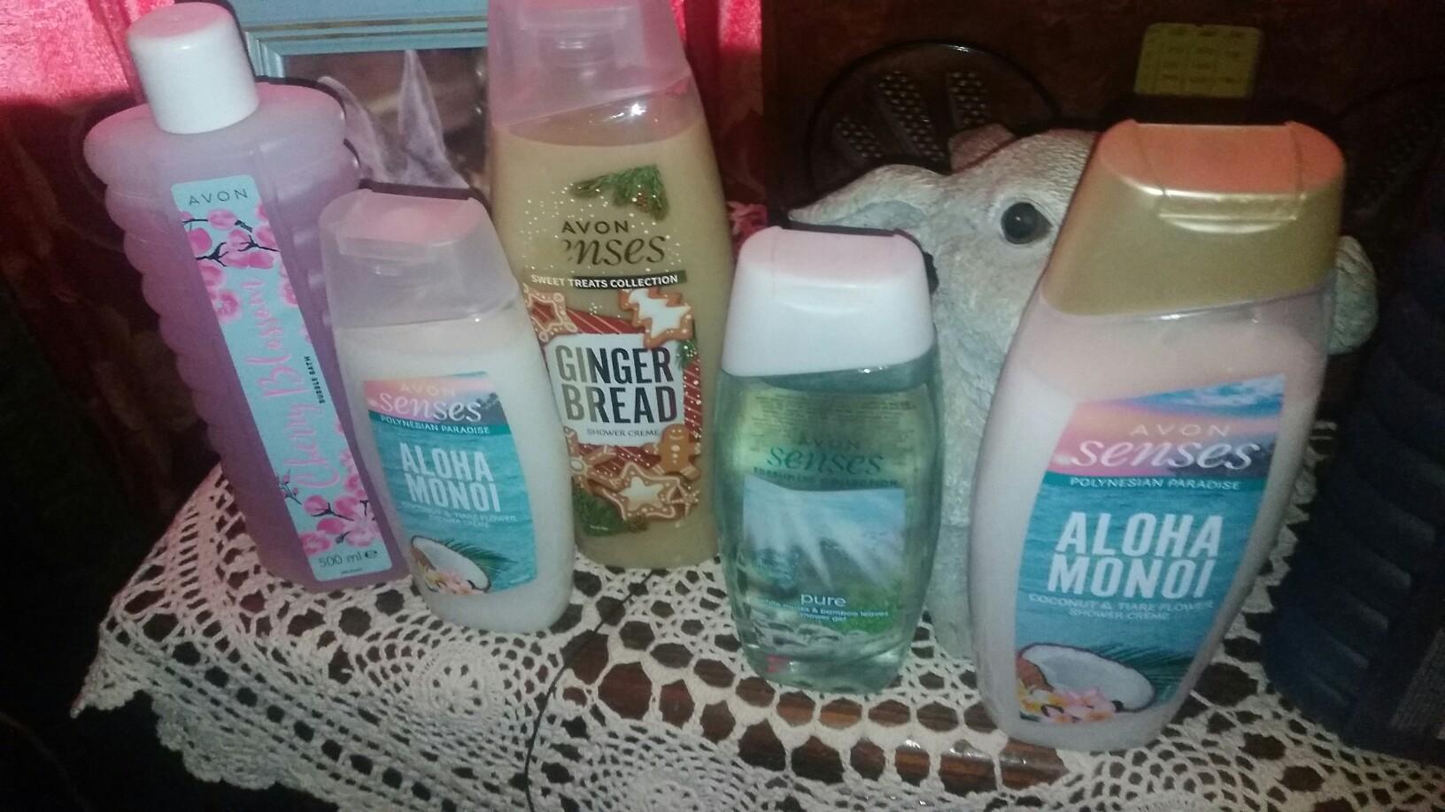 avon shower/bath gels all new in B70 Sandwell for £4.00 for sale Shpock