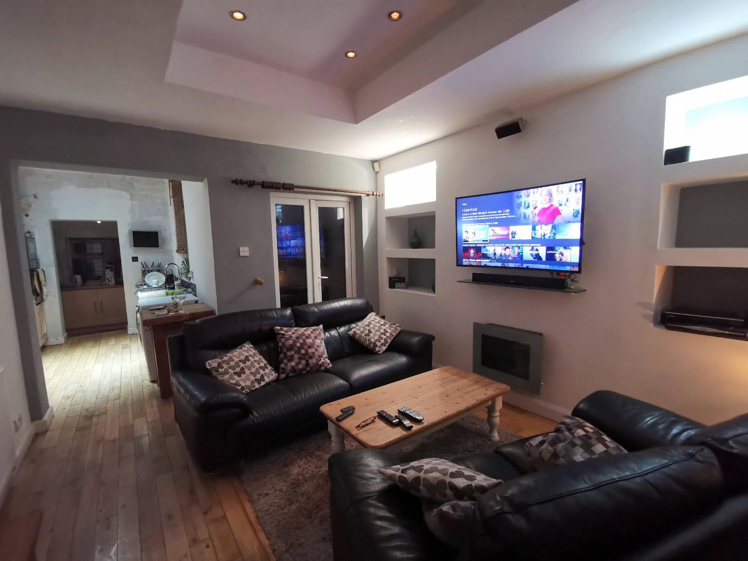 3 and 2 seater leather sofas pending in WN7 Wigan for £150.00 for