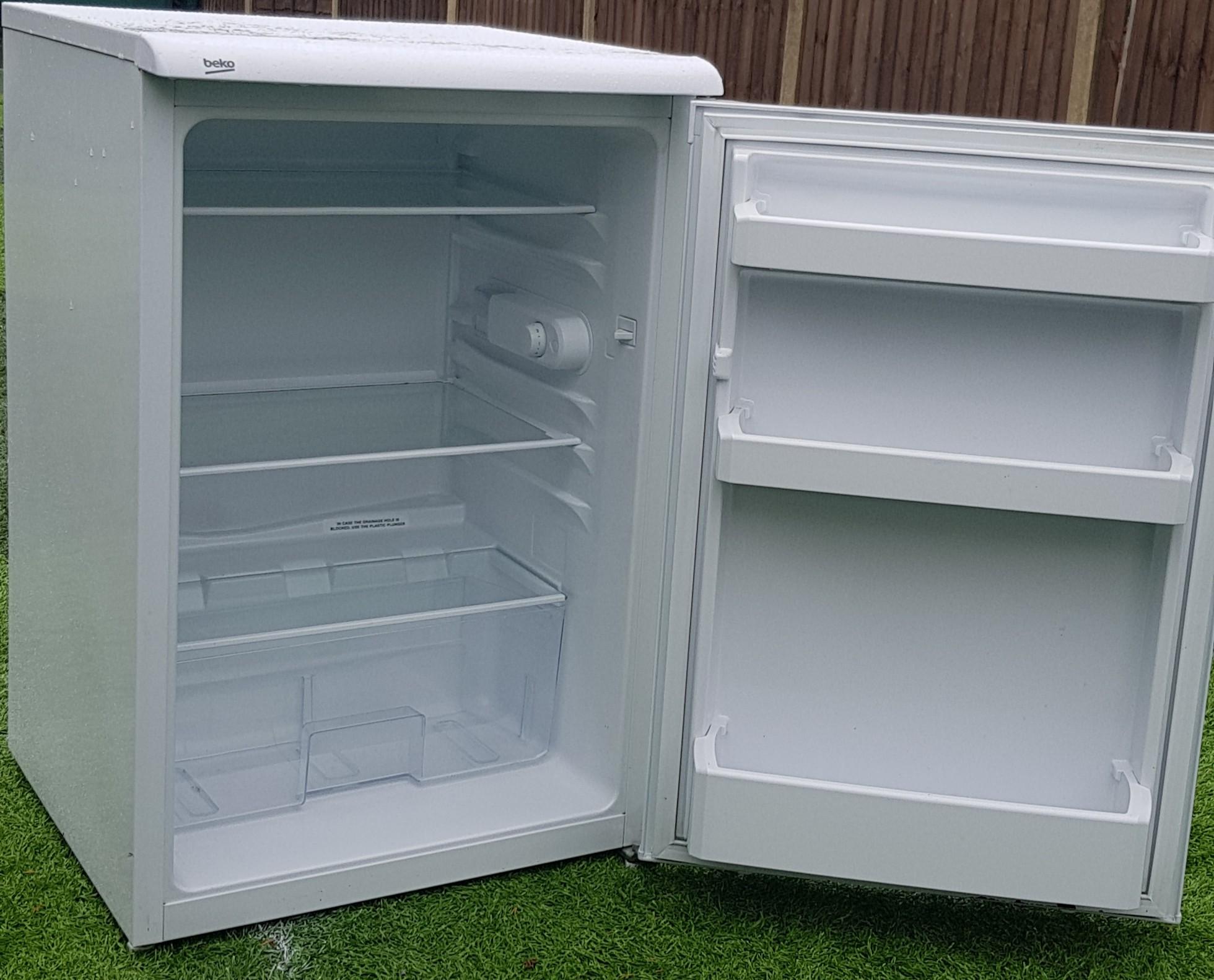 BEKO undercounter fridge & freezer (pair) in B70 Bromwich for £199.00 for sale Shpock