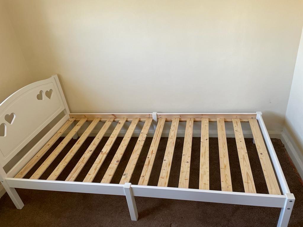 Argos Mia heart range single bed in SE2 Greenwich für 30,00 £ zum