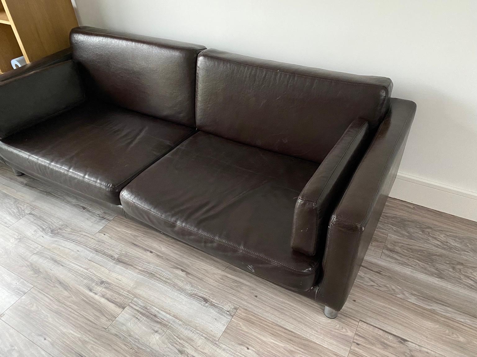 Large sofa in RM11 Havering for £40.00 for sale Shpock