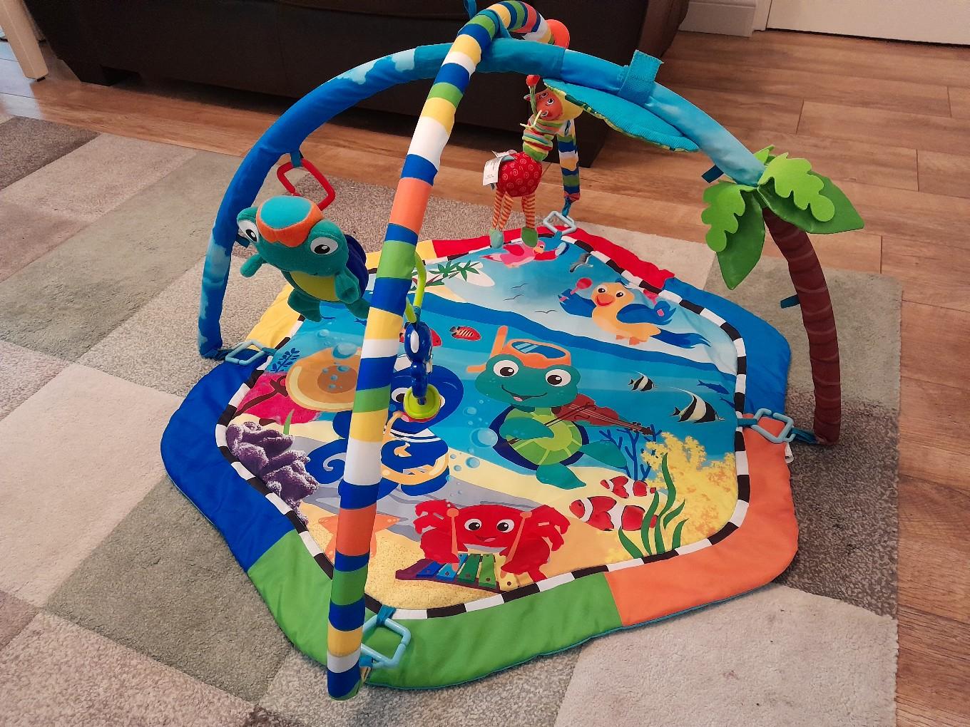 Baby Einstein play mat in Wakefield für £ 4,00 zum Verkauf Shpock AT