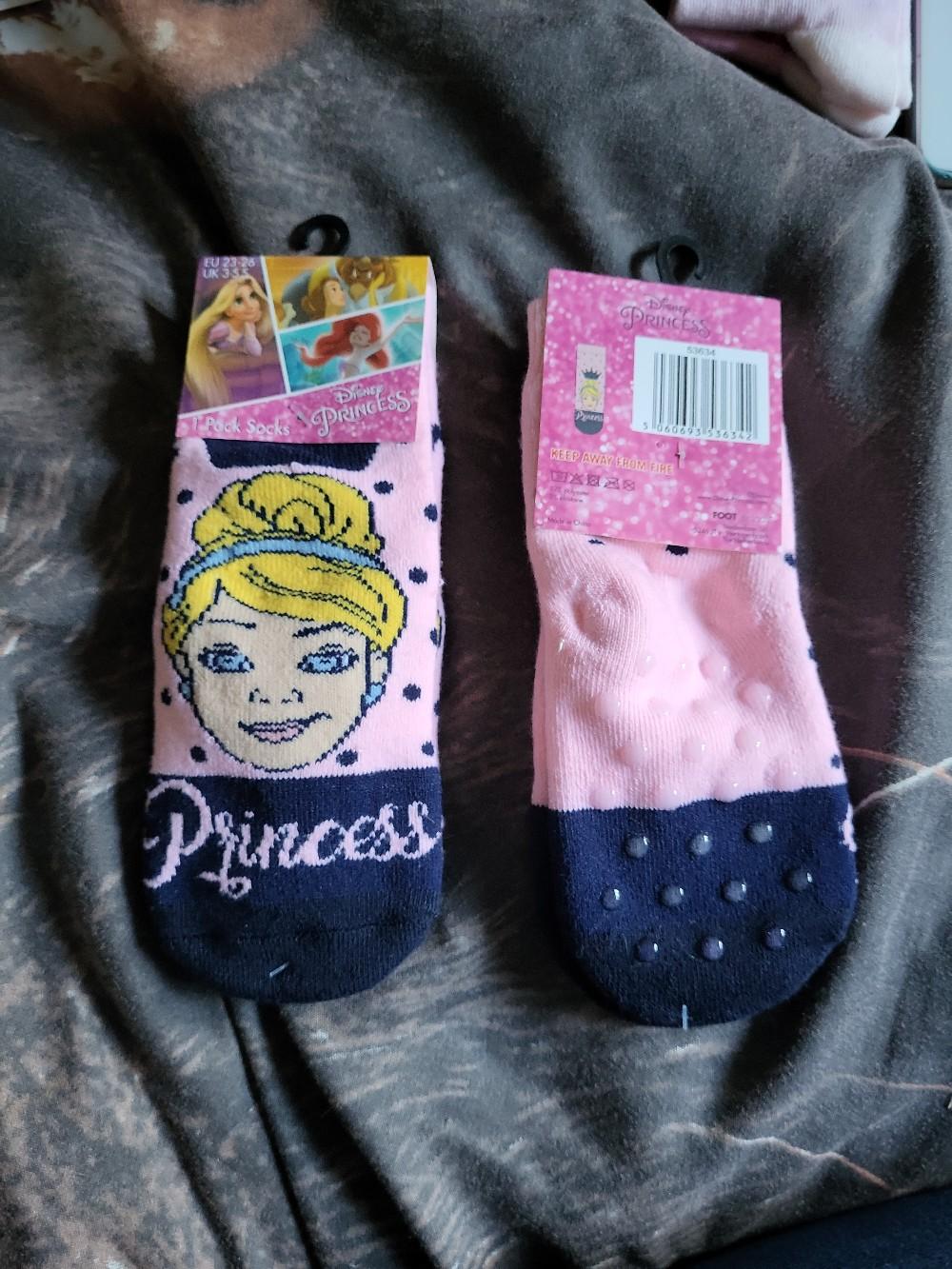 new Disney Princess Socks With Grippers in M13 Manchester für £ 1,00