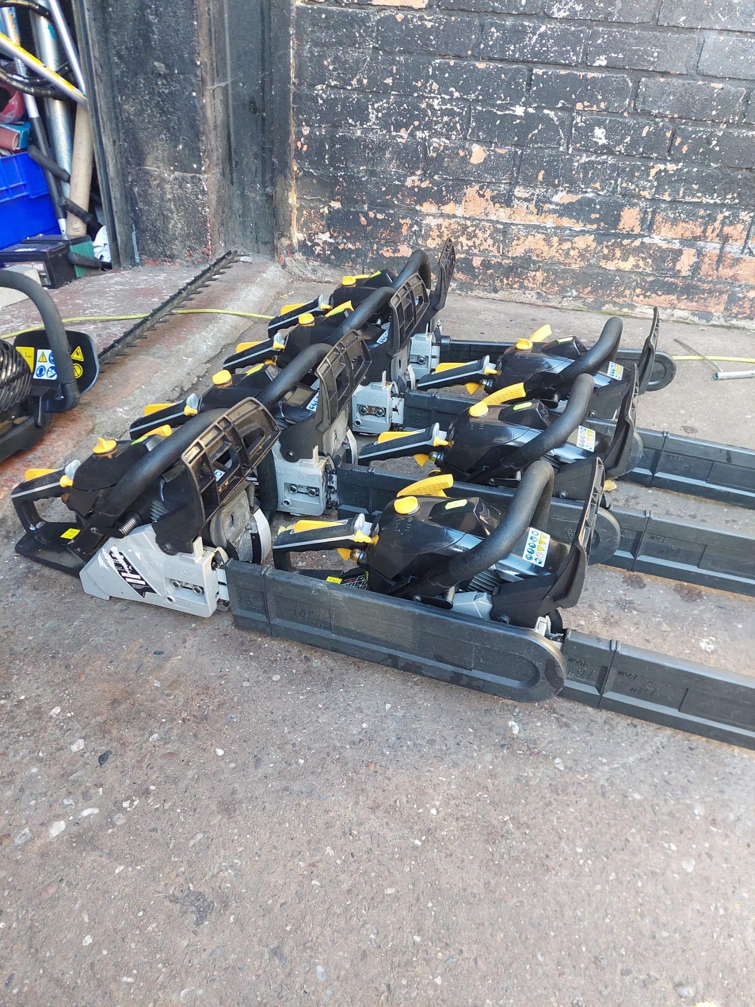 40cm and 50cm titan petrol chainsaws in B11 Birmingham for £50.00 for