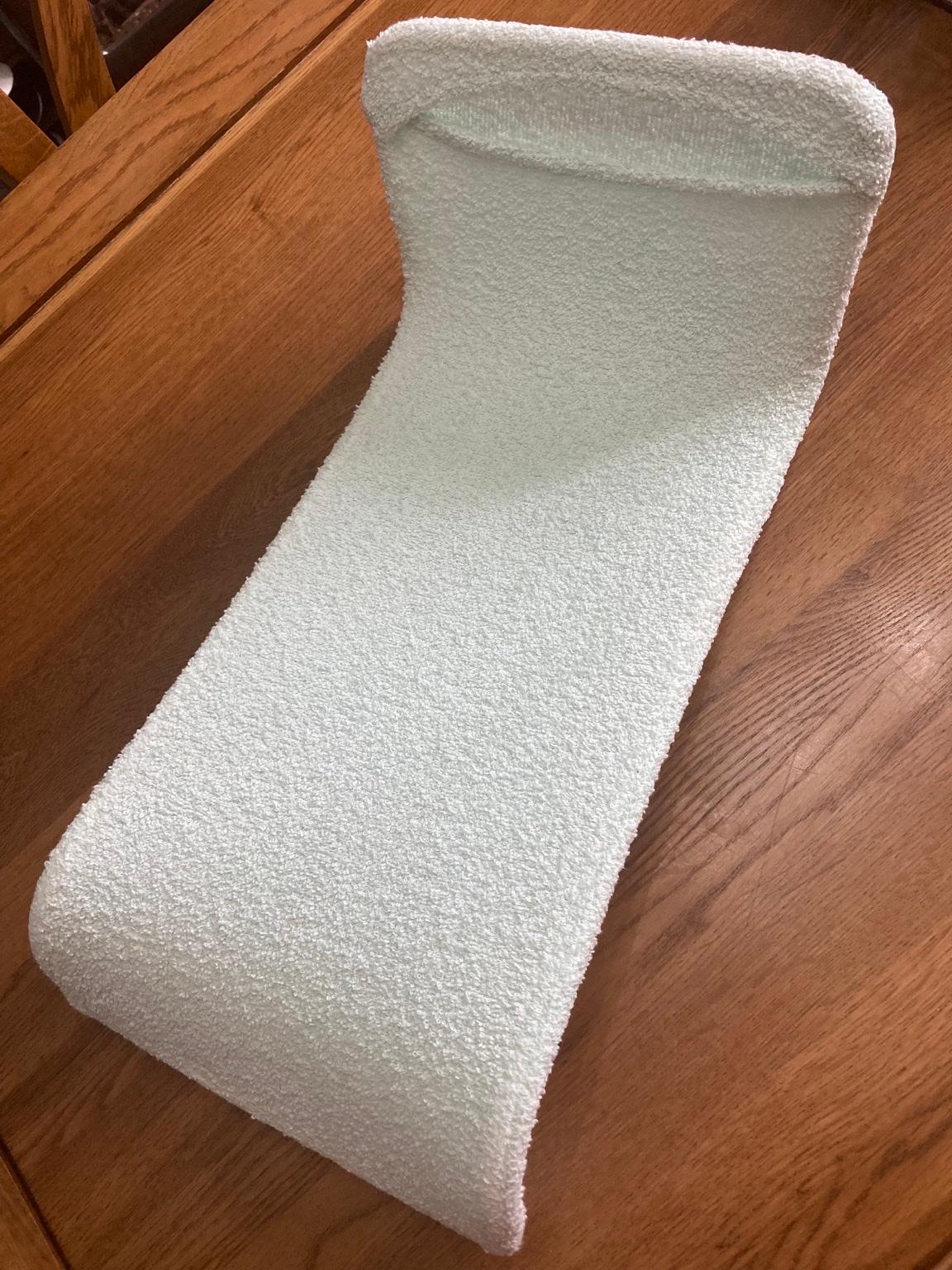 Beaba NewBorn Baby Bath Tub Insert Support in IG11 Redbridge für 12,00