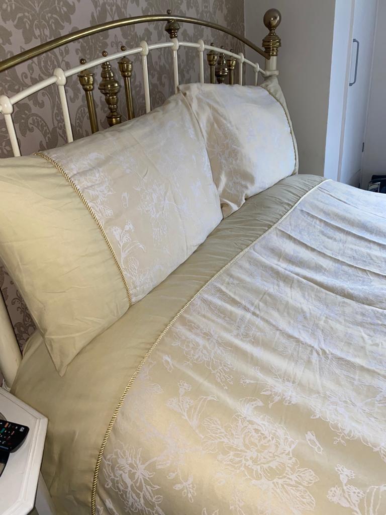 victorian bed frame king size in London Borough of Enfield für 750,00