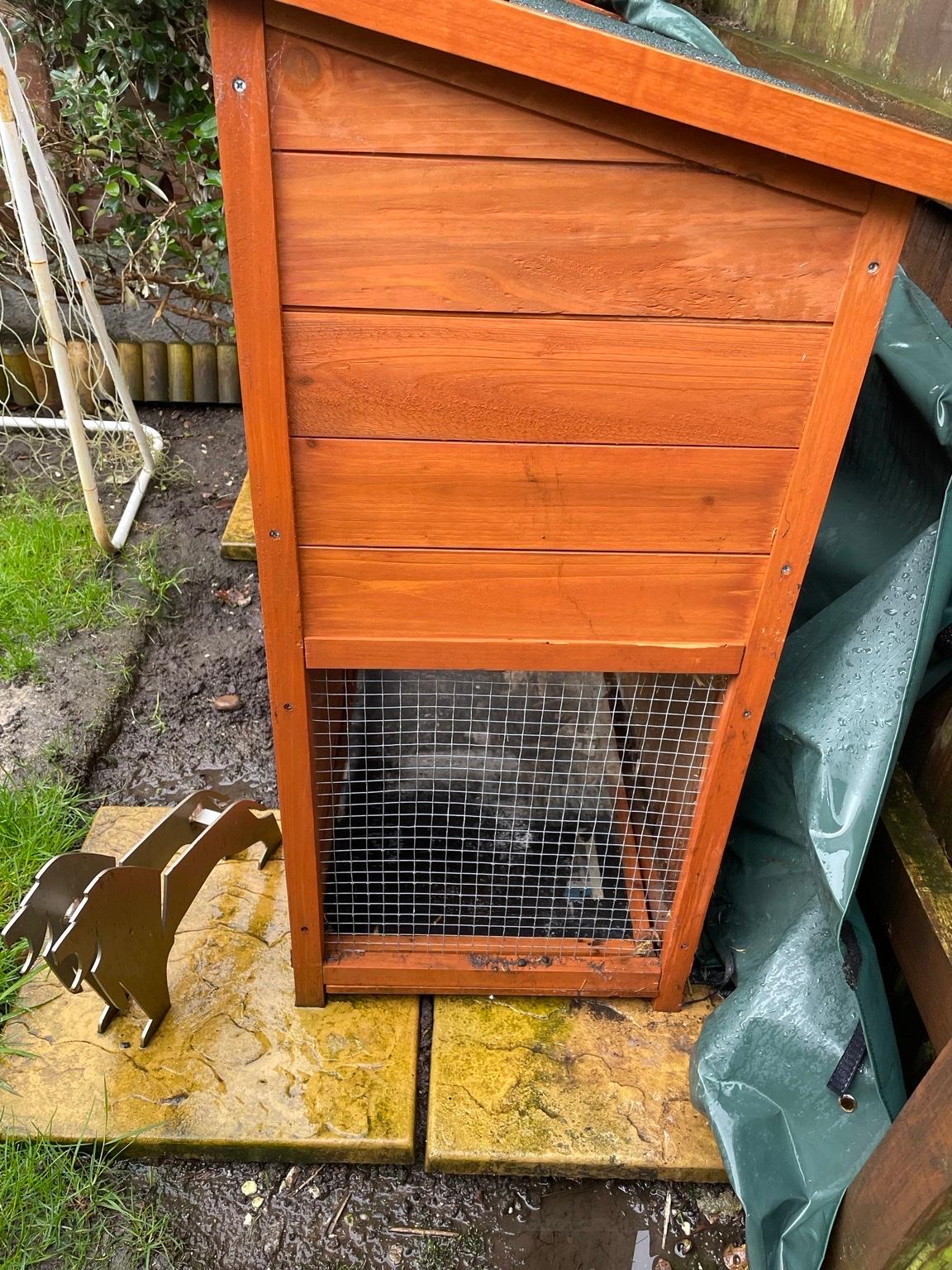 Rabbit hutch in B75 Birmingham for £25.00 for sale Shpock