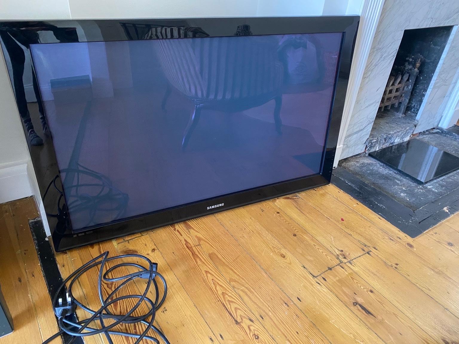 FREE Samsung TV (used, in good condition) in SE18 London für gratis