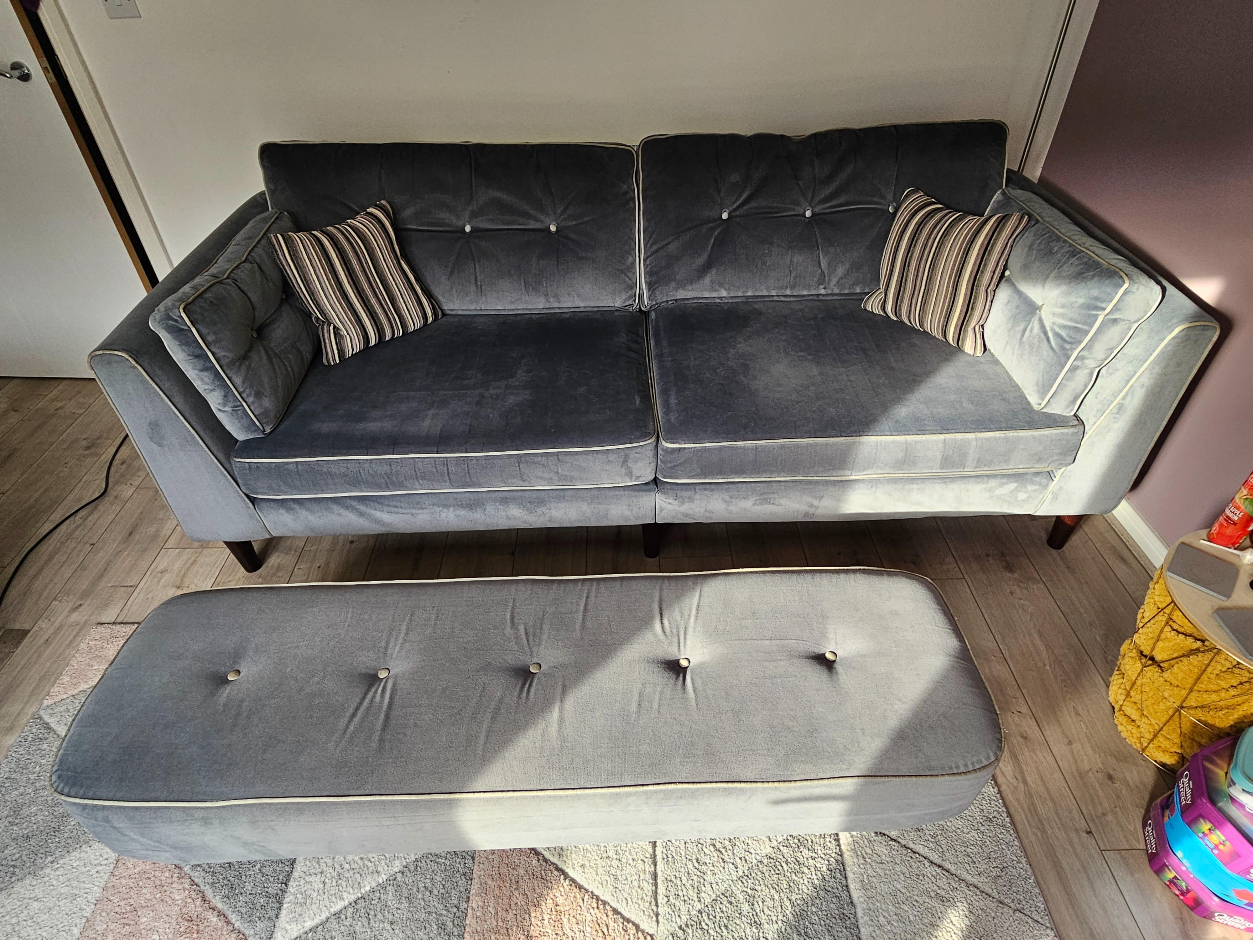 Sofology Cricket 3 & 4 Seater Settee in BB2 Blackburn for £800.00 for