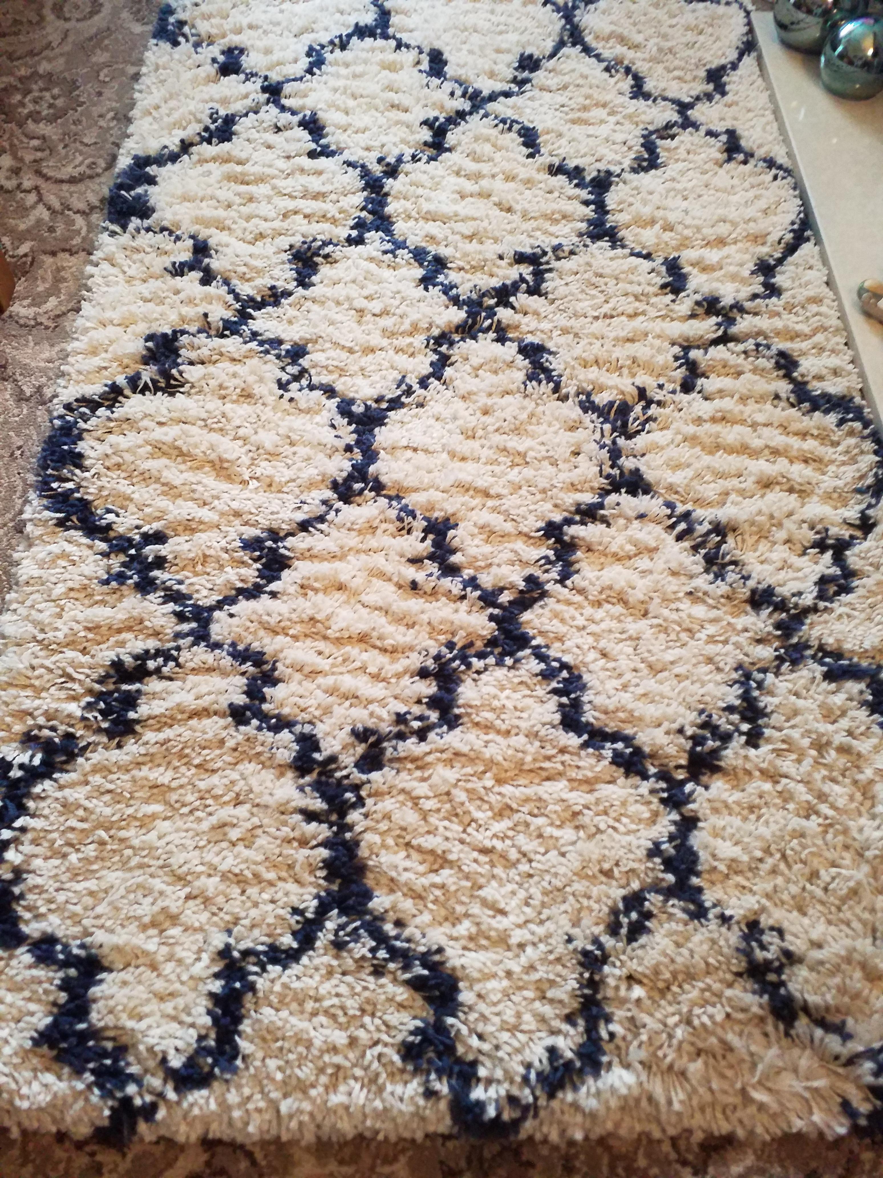 RUG!! .. SHAGGY!! .. COZEE HOME!! . BRAND NEW in WA11 Helens for £45.00