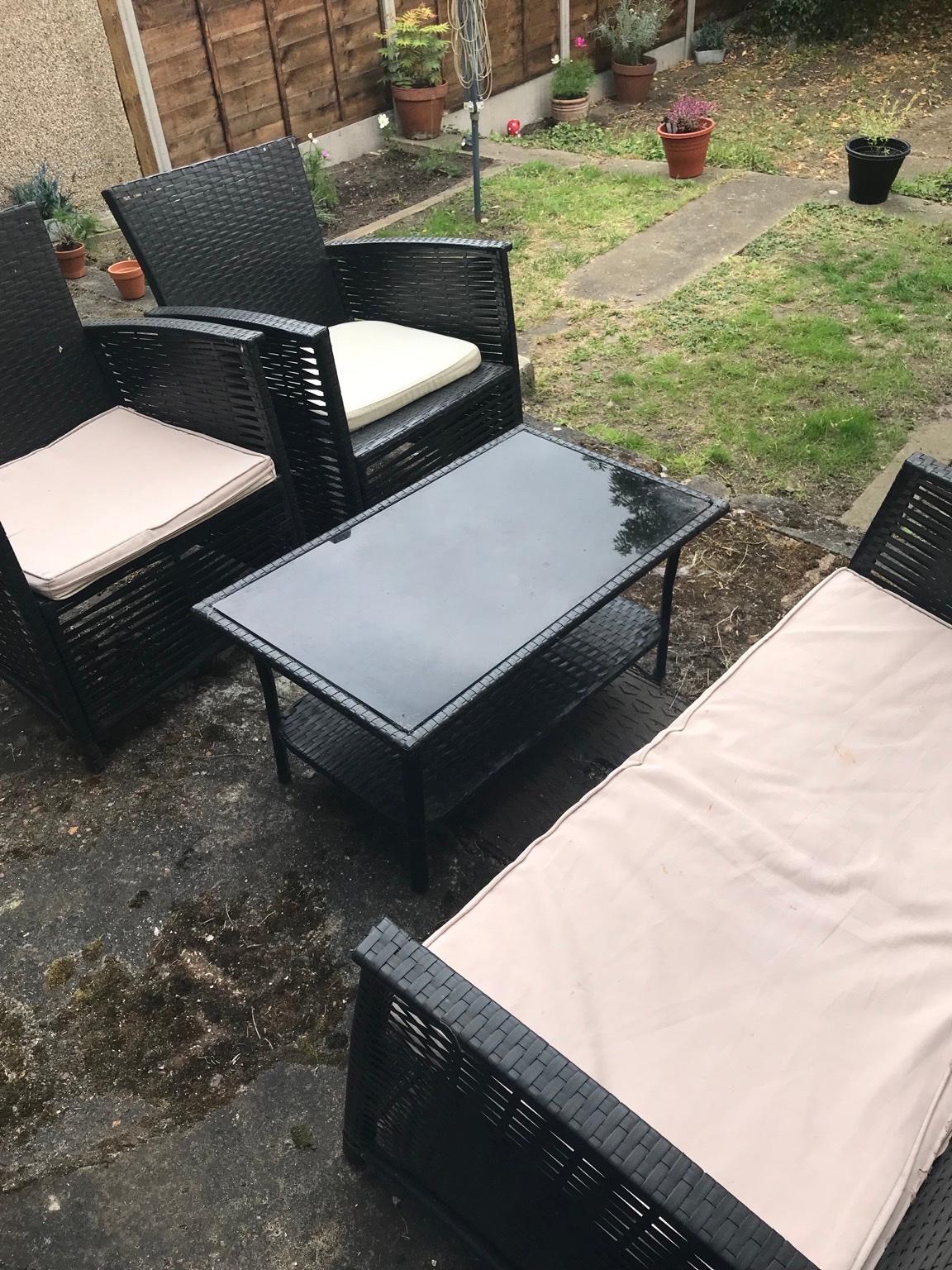 Rattan Garden Furniture + cushions 4 Piece in DA1 Dartford for £55.00