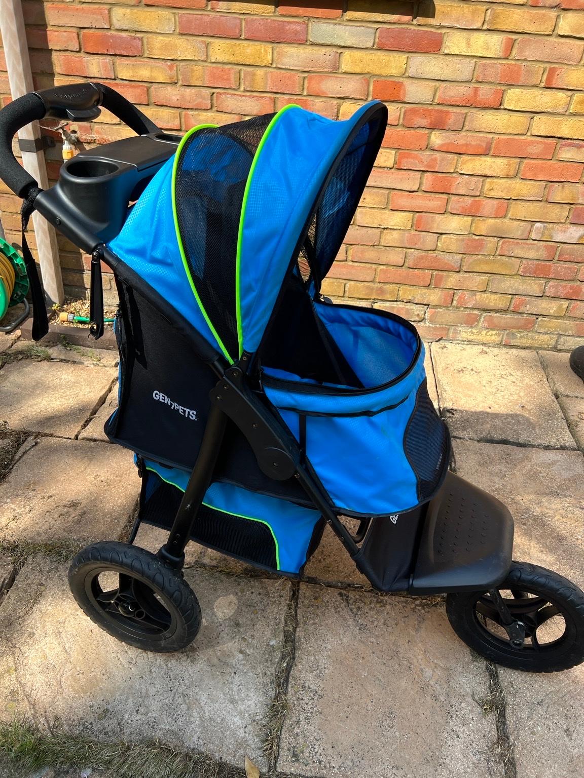 Gen7 Pets Jogger Pet Stroller in PE28 Huntingdonshire for £180.00 for