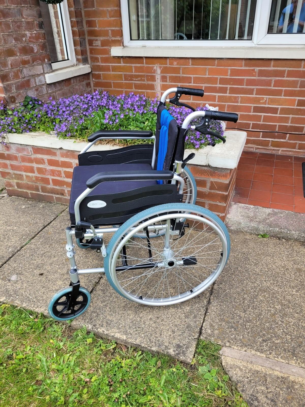 wheelchair in OL4 Oldham for £125.00 for sale Shpock