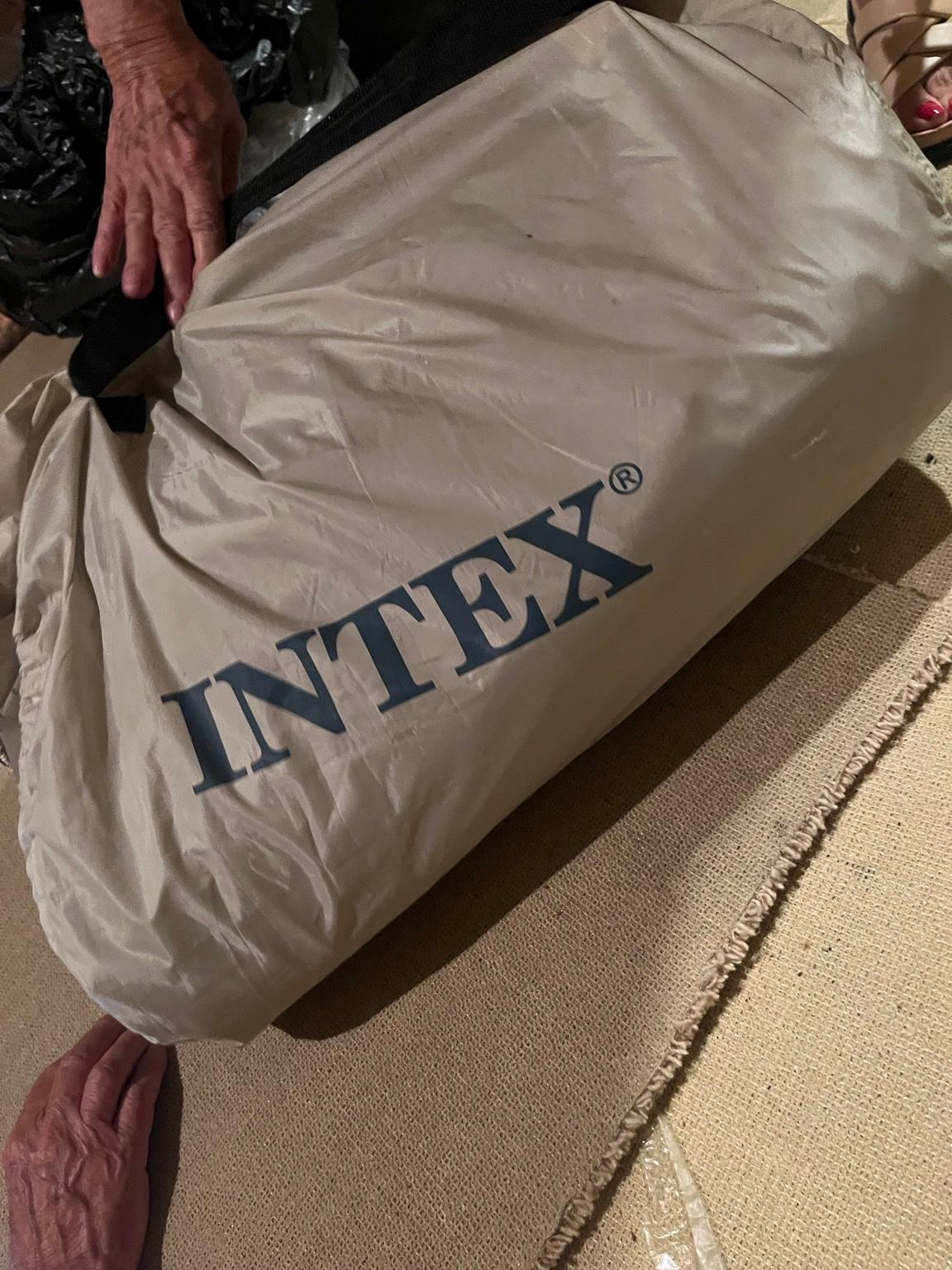 Double blow up bed in DE13 Staffordshire for £50.00 for sale | Shpock