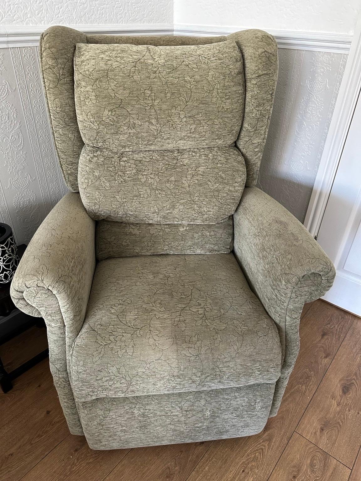 Recliner Chair & Two Seater Sofa in WV10 Wolverhampton for £50.00 for