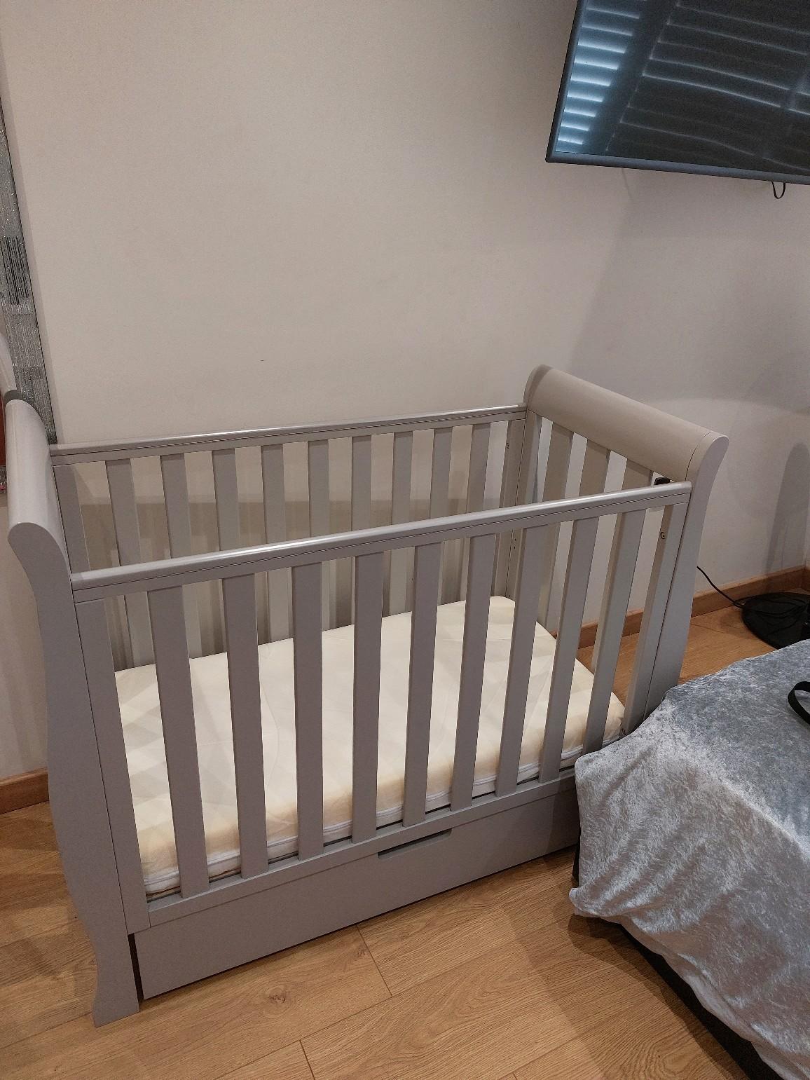 Grey Cot in DA15 London for £120.00 for sale Shpock