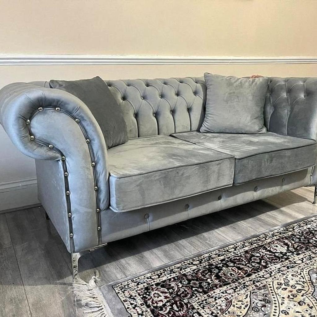 Luxury Chesterfield Sofa Available For Sale ! in LE2 Leicester für 800