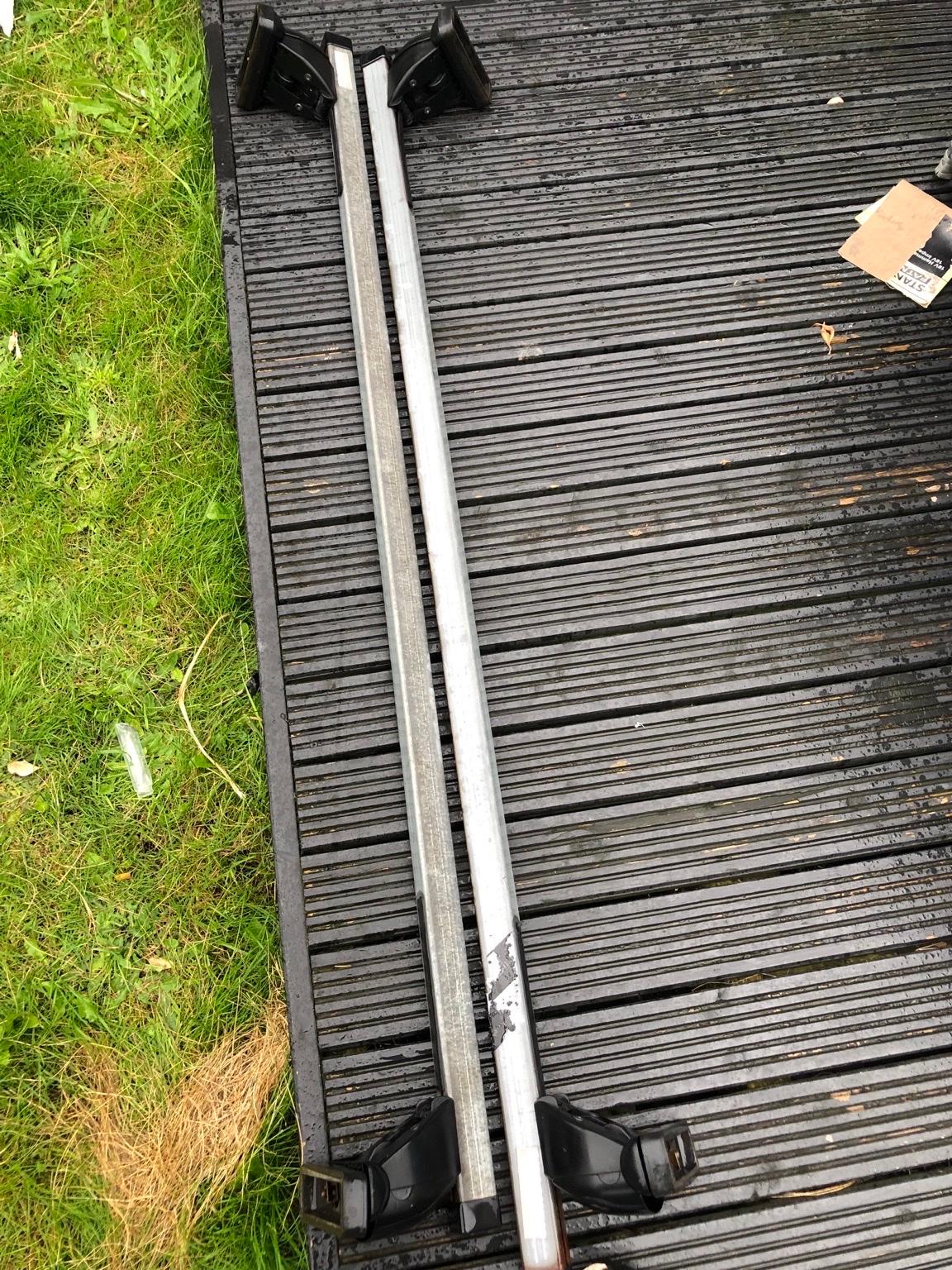 Halfords roof bars in WS10 Sandwell für 40,00 £ zum Verkauf Shpock DE
