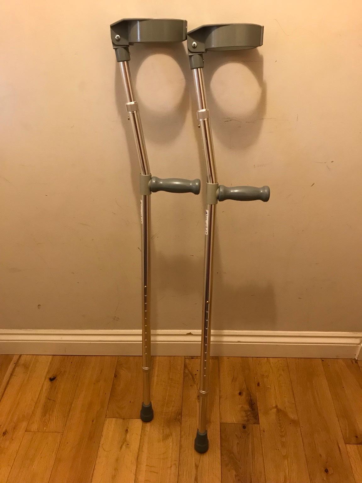 Forearms crutches in TW16 Spelthorne for £25.00 for sale Shpock