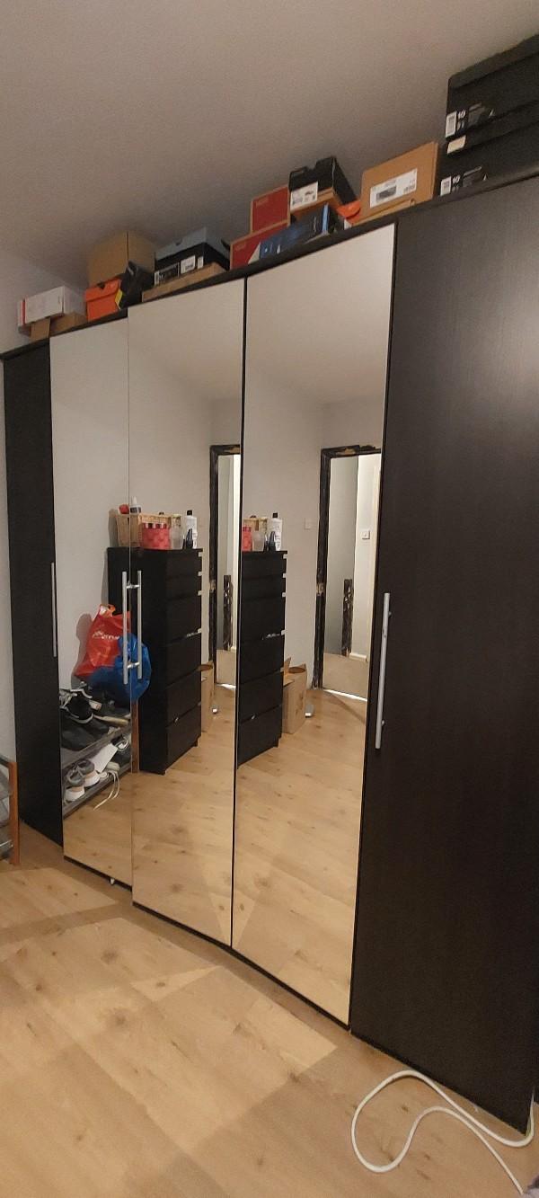 5 door wardrobe, 2x chest drawers & 2 bedside in L19 Liverpool für 130