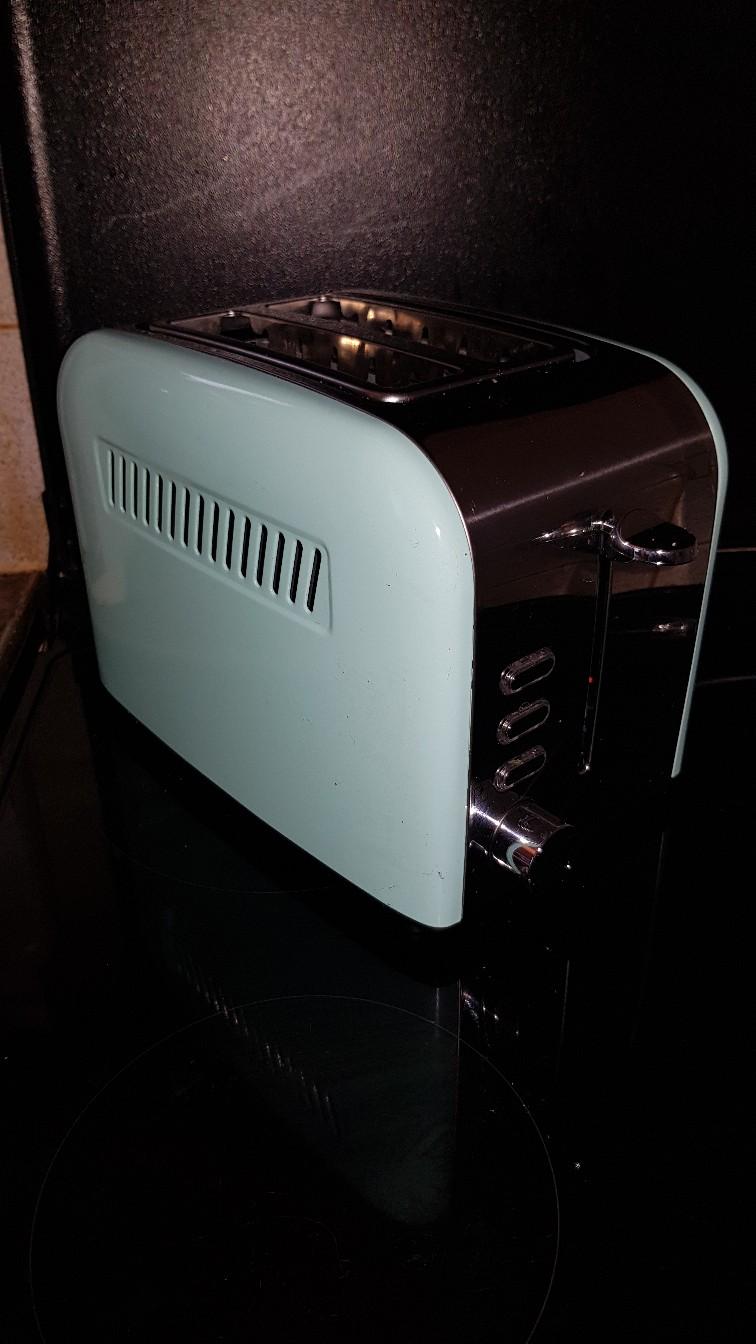 SILVERCREST 2 SLICE TOASTER in DY1 Dudley for £3.50 for sale | Shpock
