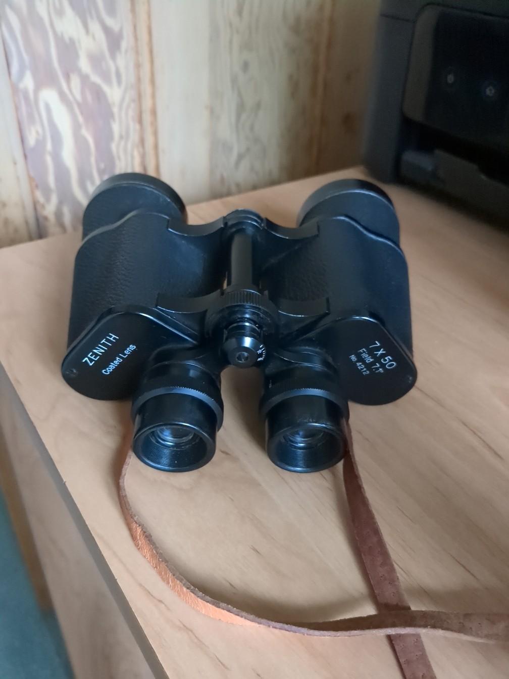 Zenith Binoculars and original case in B90 Shirley für 20,00 £ zum